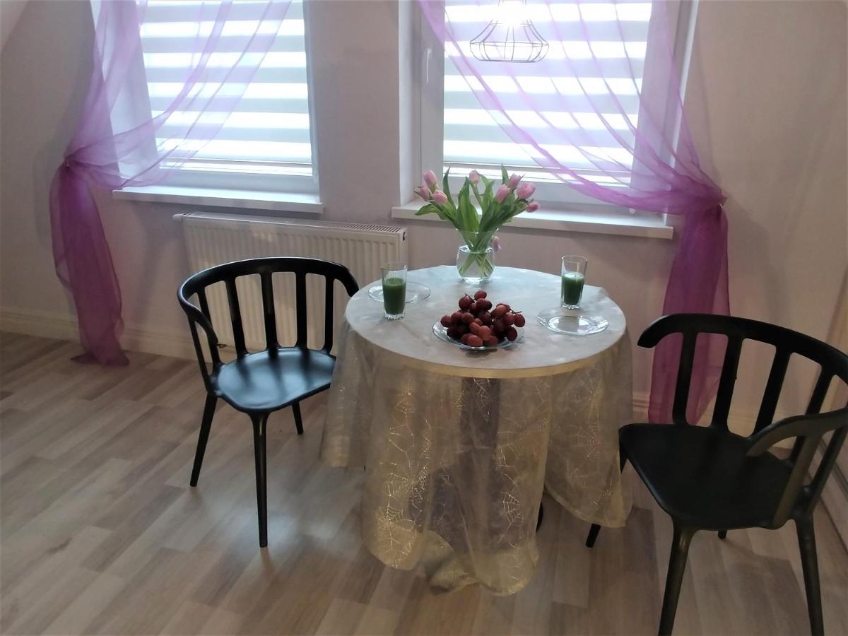 Willa Axla Z Weranda Ogrodem I Parkingiem Kudowa-Zdrój Buitenkant foto